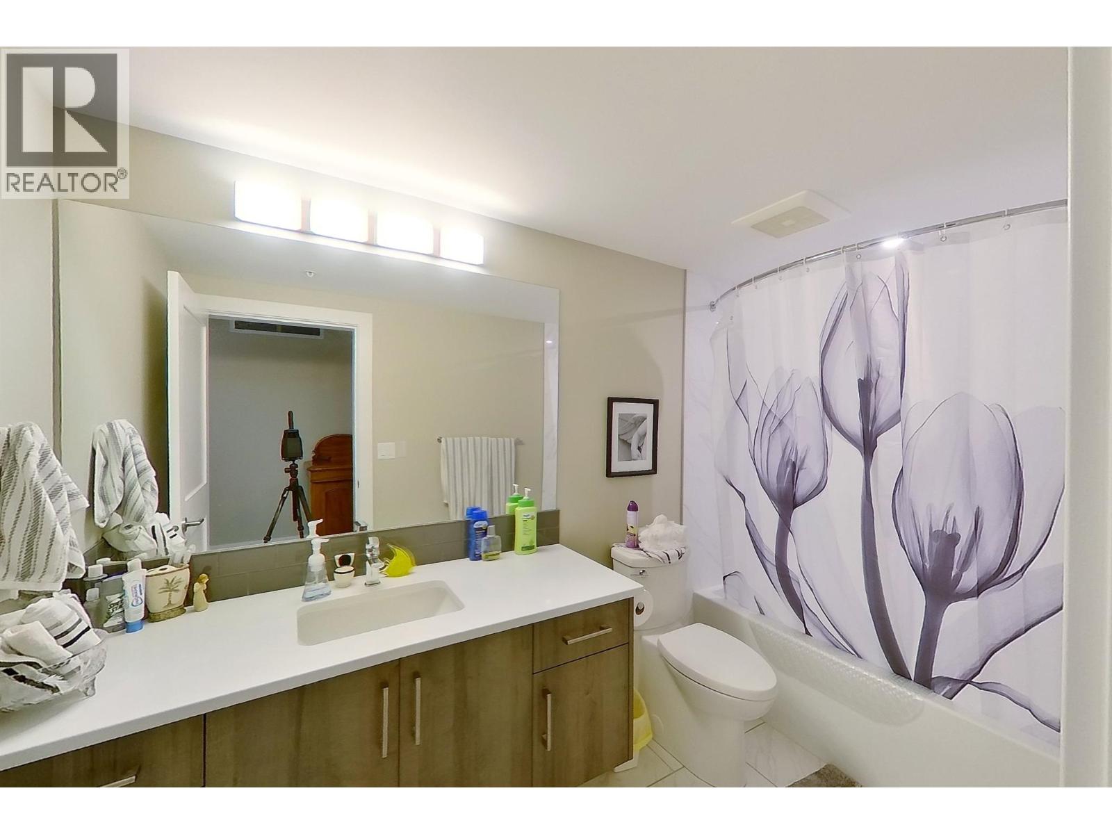 131 Harbourfront Drive Ne Unit# 503, Salmon Arm, British Columbia  V1E 0G4 - Photo 33 - 10388263