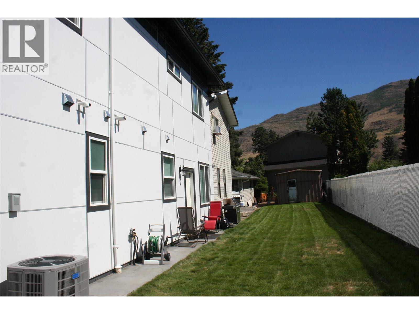 651/653 Stansfield Road, Kamloops, British Columbia  V2B 6M2 - Photo 11 - 10386040