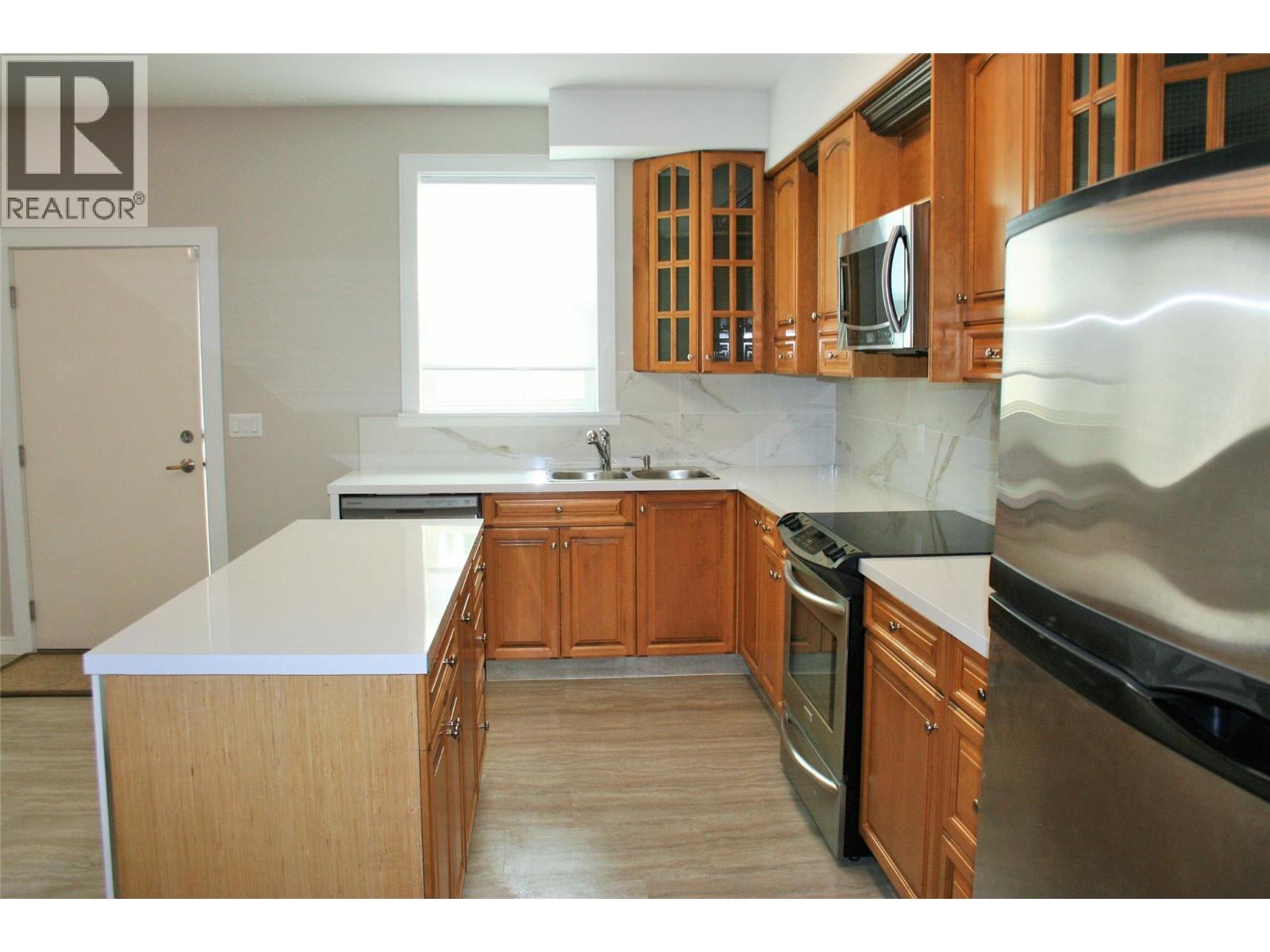 651/653 Stansfield Road, Kamloops, British Columbia  V2B 6M2 - Photo 12 - 10386040