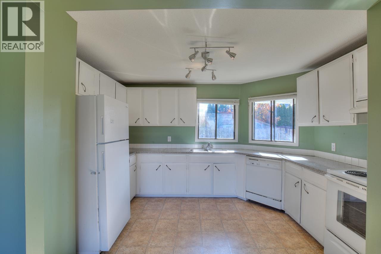 651/653 Stansfield Road, Kamloops, British Columbia  V2B 6M2 - Photo 26 - 10386040