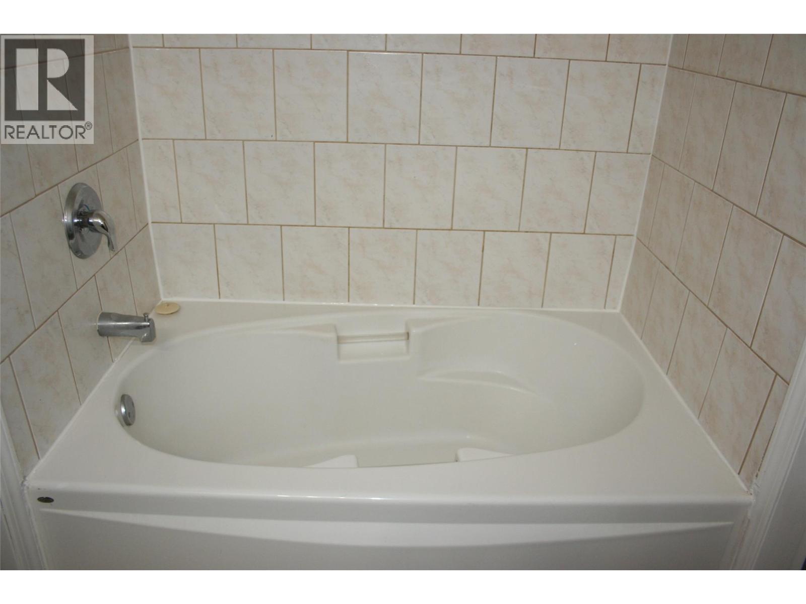 651/653 Stansfield Road, Kamloops, British Columbia  V2B 6M2 - Photo 28 - 10386040