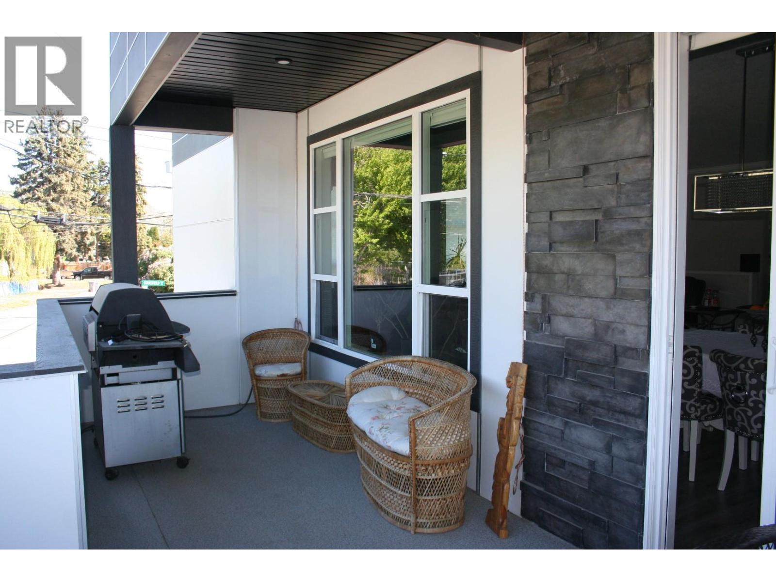 651/653 Stansfield Road, Kamloops, British Columbia  V2B 6M2 - Photo 3 - 10386040