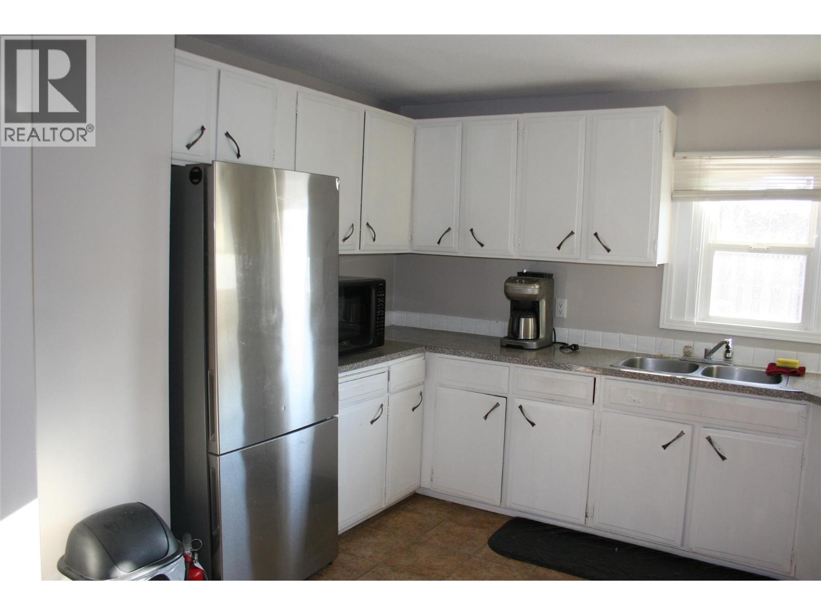 651/653 Stansfield Road, Kamloops, British Columbia  V2B 6M2 - Photo 35 - 10386040