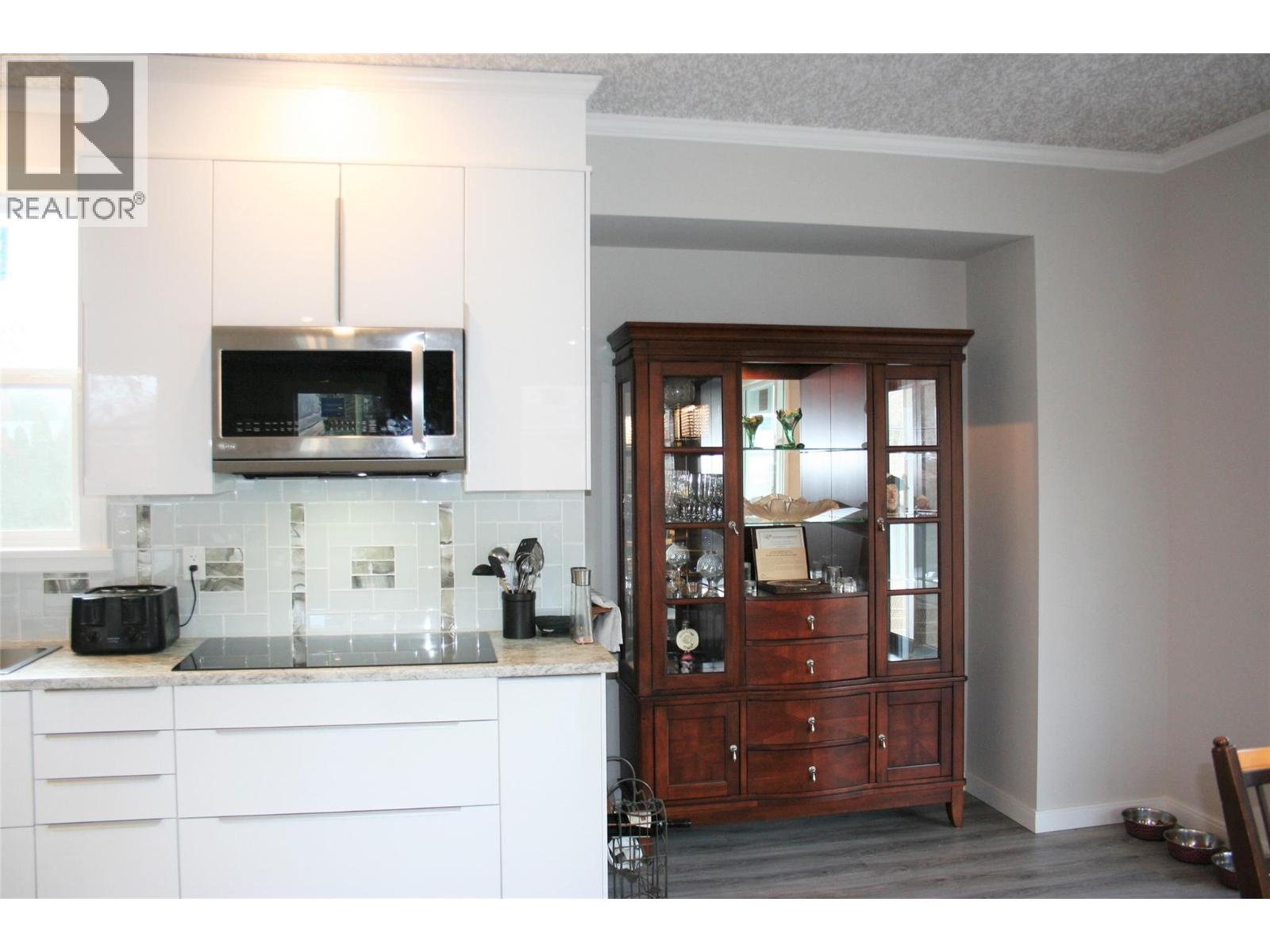 651/653 Stansfield Road, Kamloops, British Columbia  V2B 6M2 - Photo 6 - 10386040