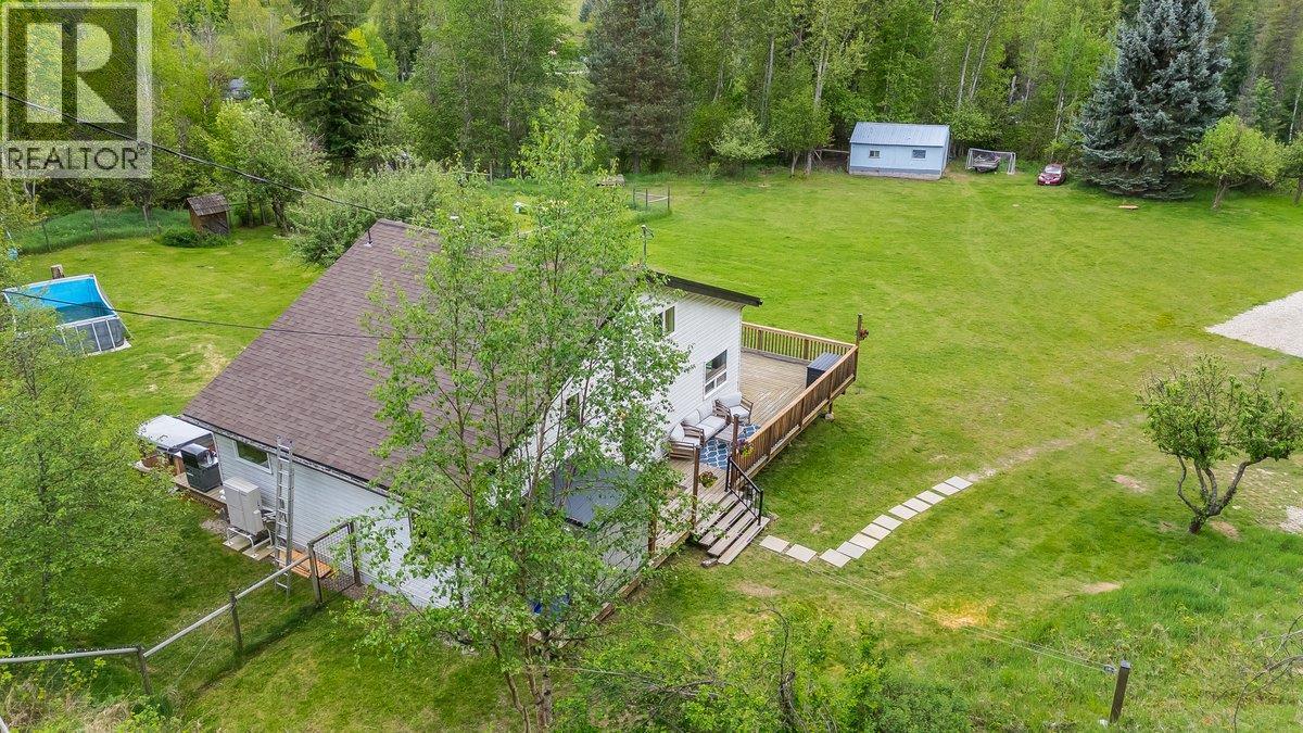 3678 KRESTOVA CEMETERY Road, krestova, British Columbia