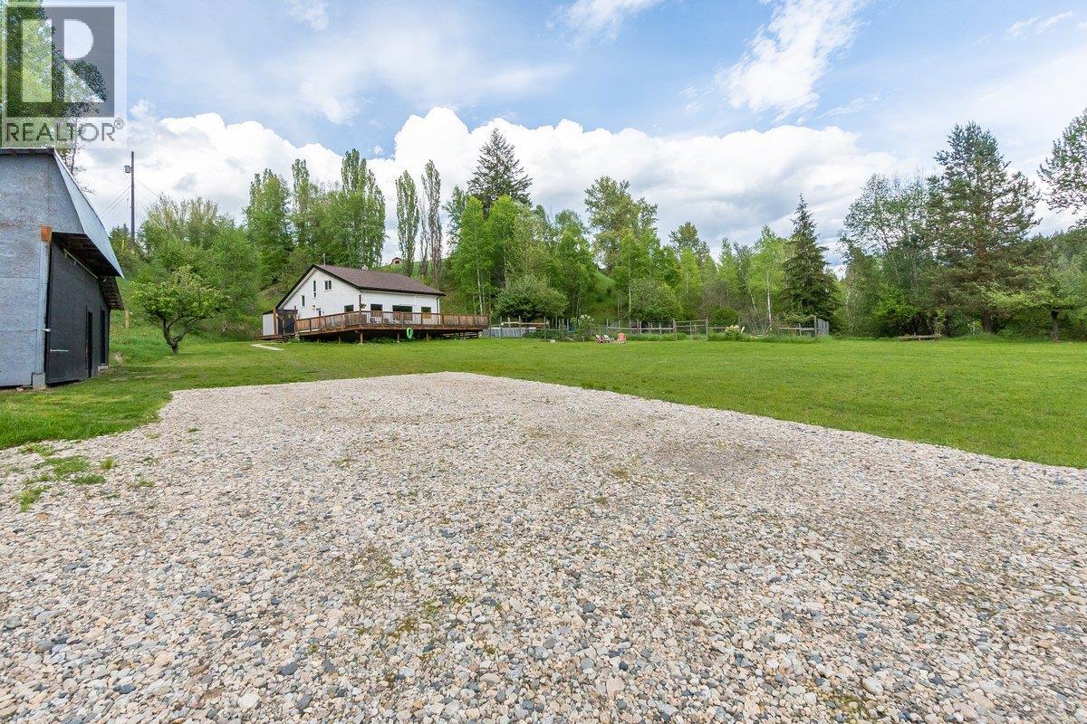3678 Krestova Cemetery Road, Krestova, British Columbia  V0G 1H2 - Photo 49 - 10388229