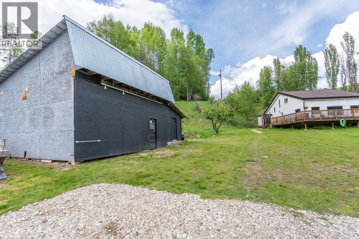 3678 Krestova Cemetery Road, Krestova, British Columbia  V0G 1H2 - Photo 50 - 10388229