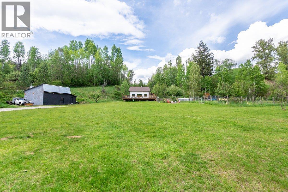 3678 Krestova Cemetery Road, Krestova, British Columbia  V0G 1H2 - Photo 52 - 10388229