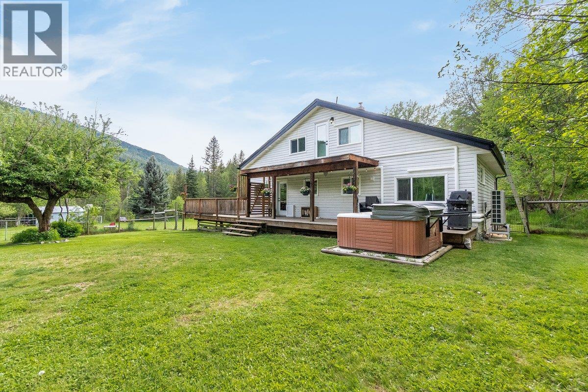 3678 Krestova Cemetery Road, Krestova, British Columbia  V0G 1H2 - Photo 63 - 10388229
