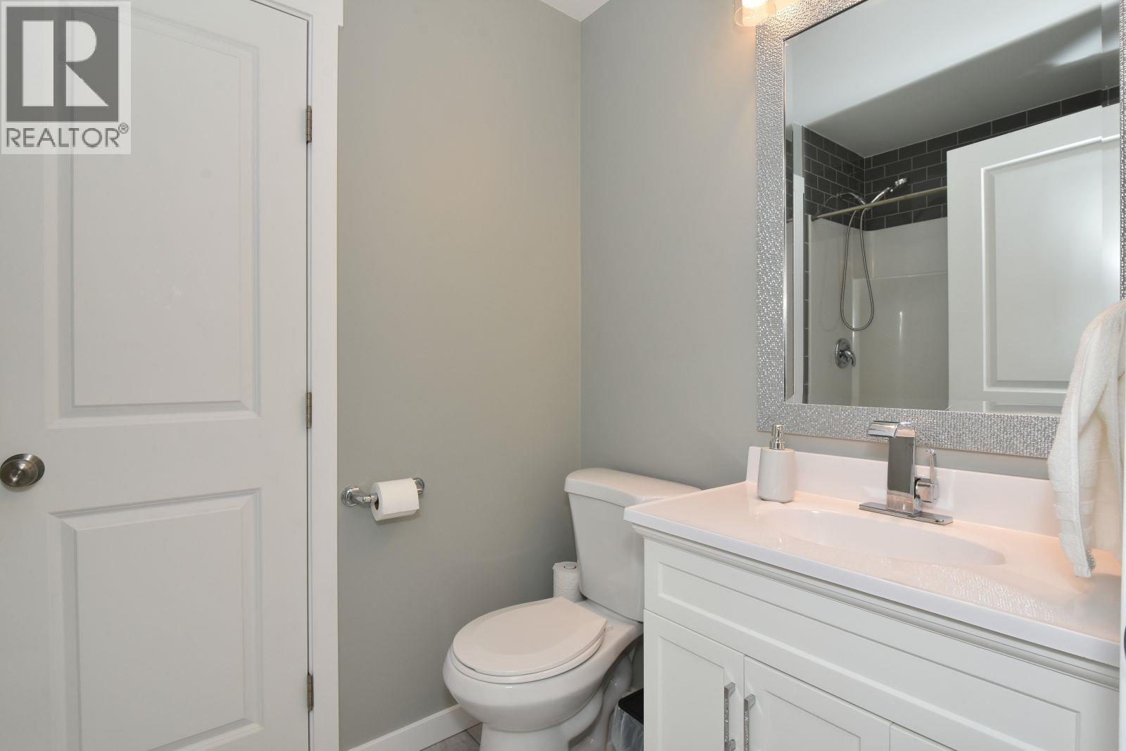 2592 Alpen Paradies Road Unit# 38, Blind Bay, British Columbia  V0E 1H1 - Photo 25 - 10387905