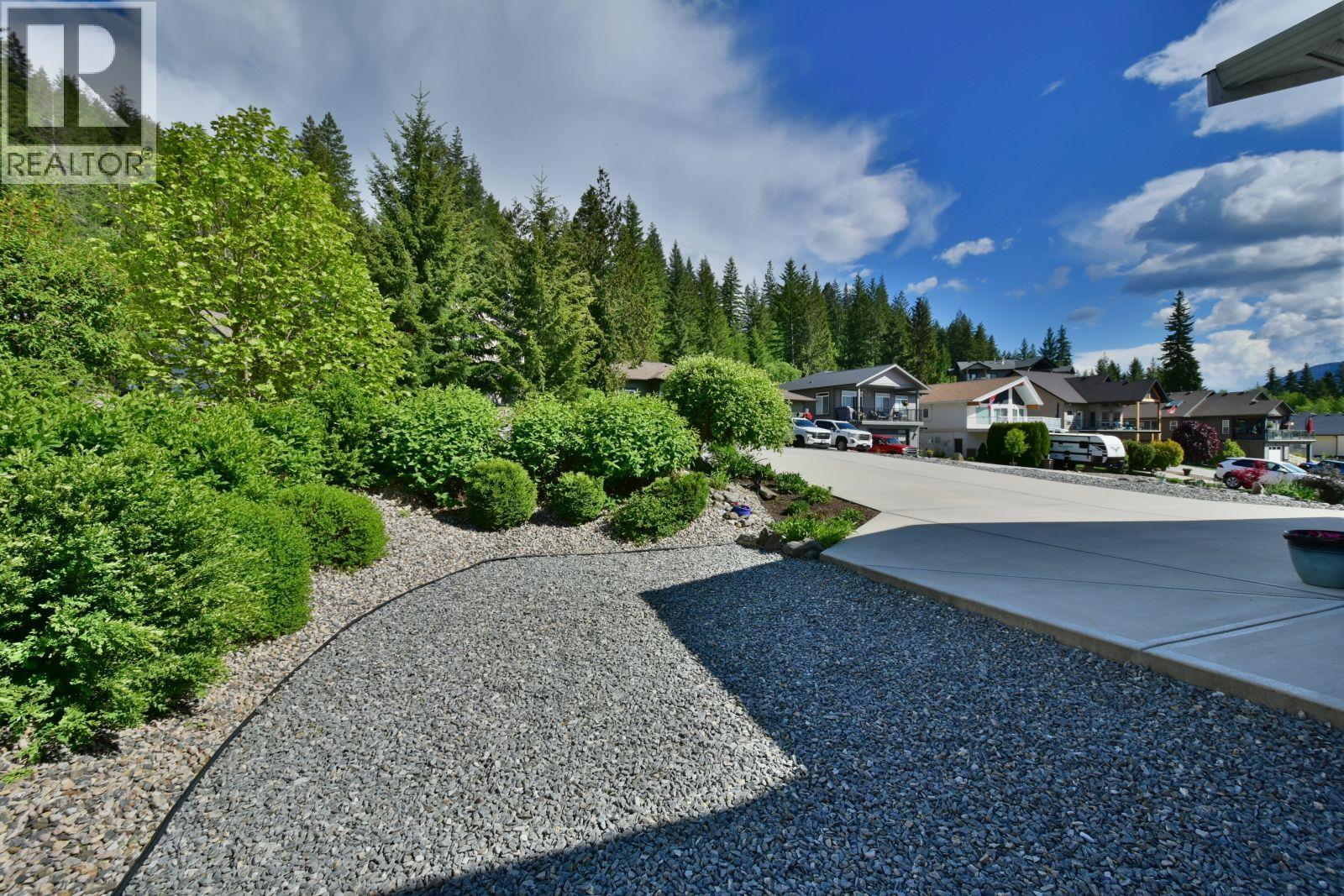 2592 Alpen Paradies Road Unit# 38, Blind Bay, British Columbia  V0E 1H1 - Photo 58 - 10387905