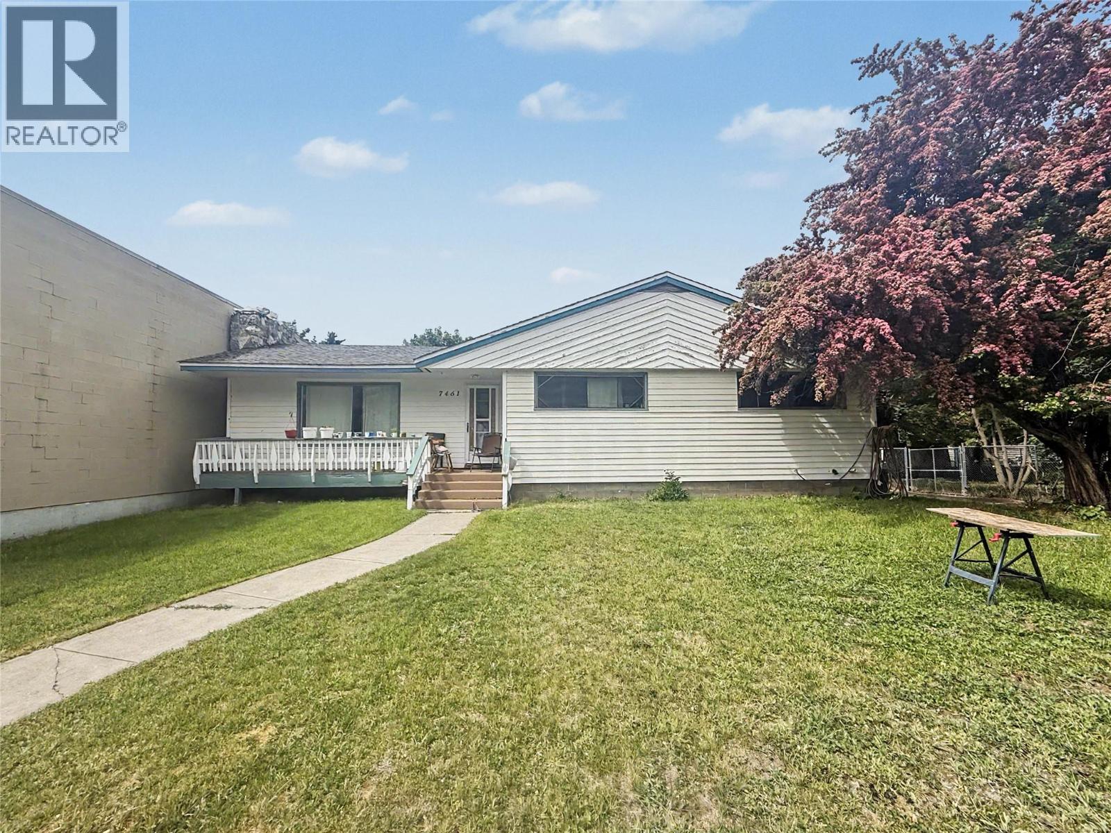 7461 2ND Street, grand forks, British Columbia