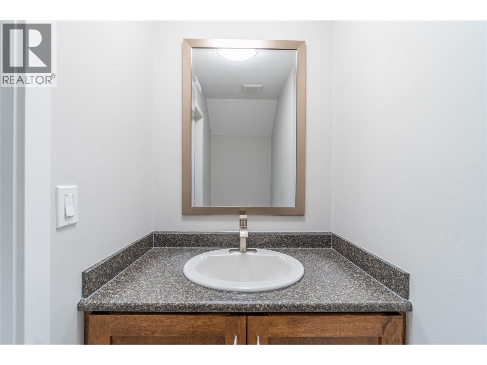 1383 Mcgill Road Unit# 102, Kamloops, British Columbia  V2C 6K2 - Photo 12 - 10345809