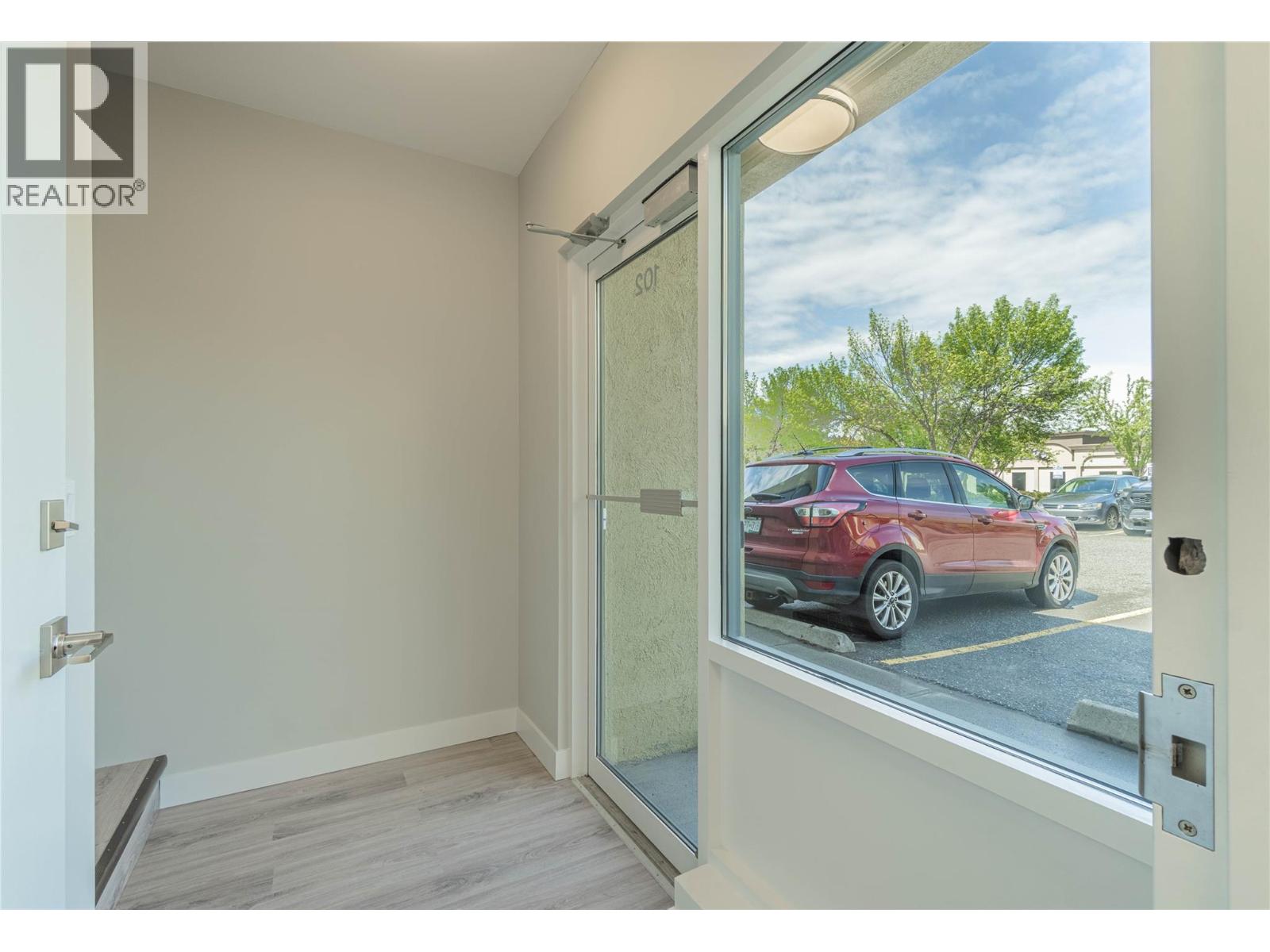 1383 Mcgill Road Unit# 102, Kamloops, British Columbia  V2C 6K2 - Photo 7 - 10345809
