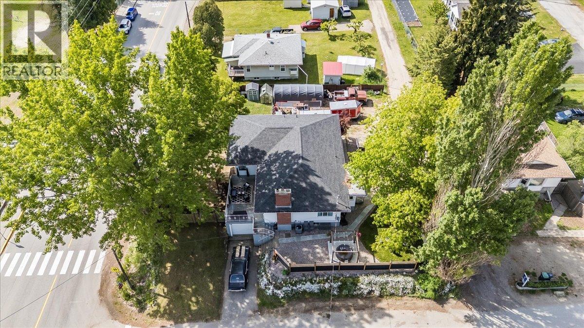 750 7th Avenue, Castlegar, British Columbia  V1N 1R7 - Photo 13 - 10388074