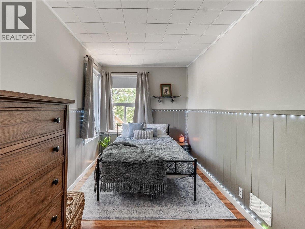 750 7th Avenue, Castlegar, British Columbia  V1N 1R7 - Photo 31 - 10388074