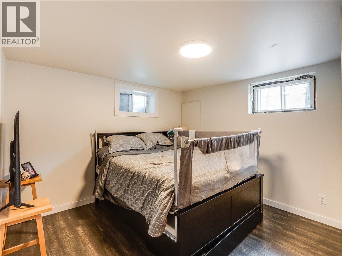 750 7th Avenue, Castlegar, British Columbia  V1N 1R7 - Photo 57 - 10388074