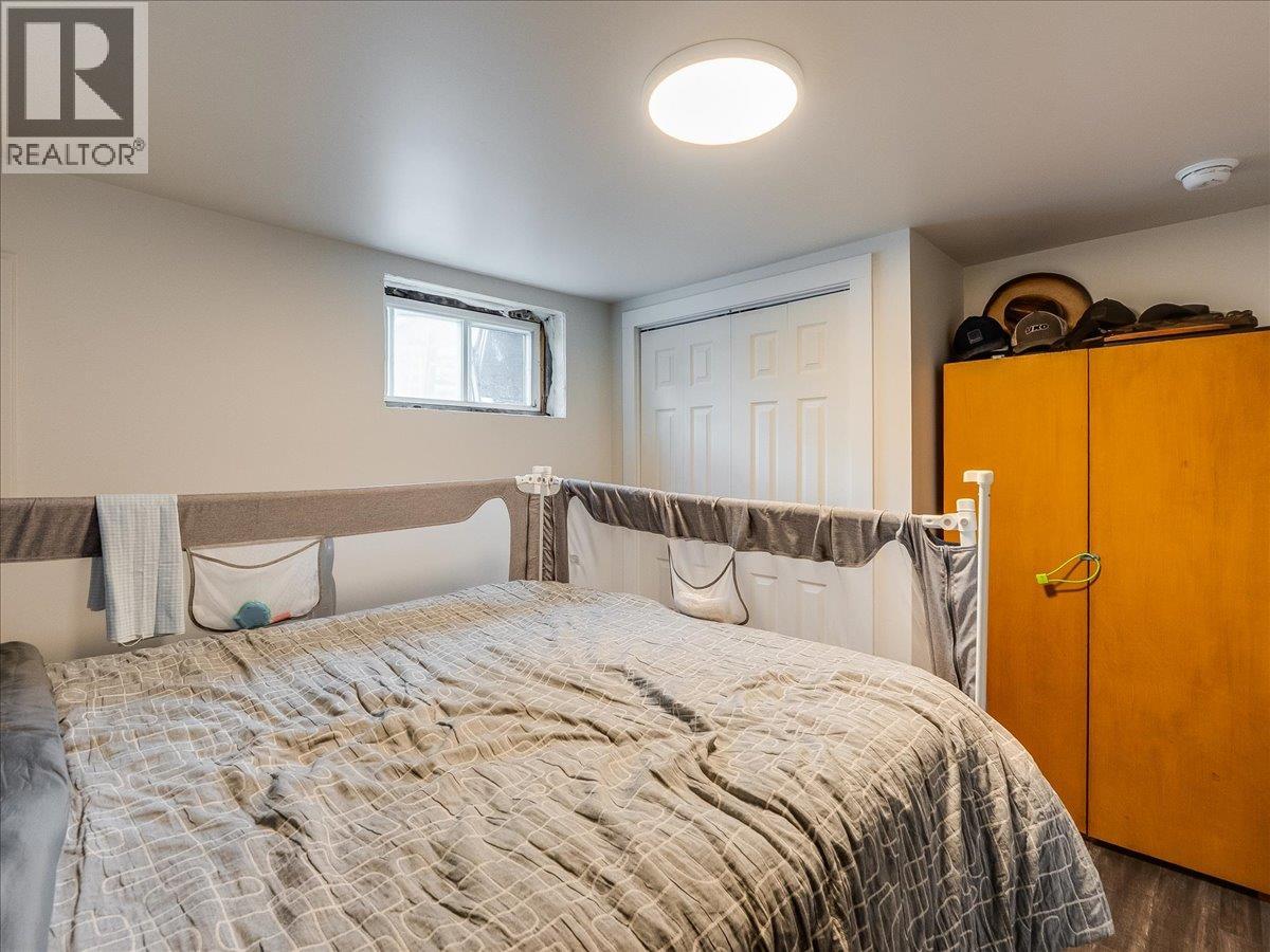 750 7th Avenue, Castlegar, British Columbia  V1N 1R7 - Photo 58 - 10388074