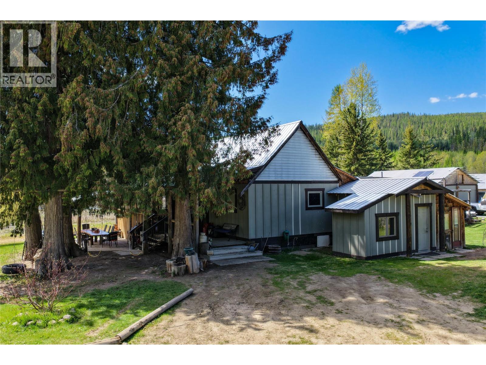 650 Trinity Valley Road, Lumby, British Columbia  V0E 2G4 - Photo 4 - 10388122