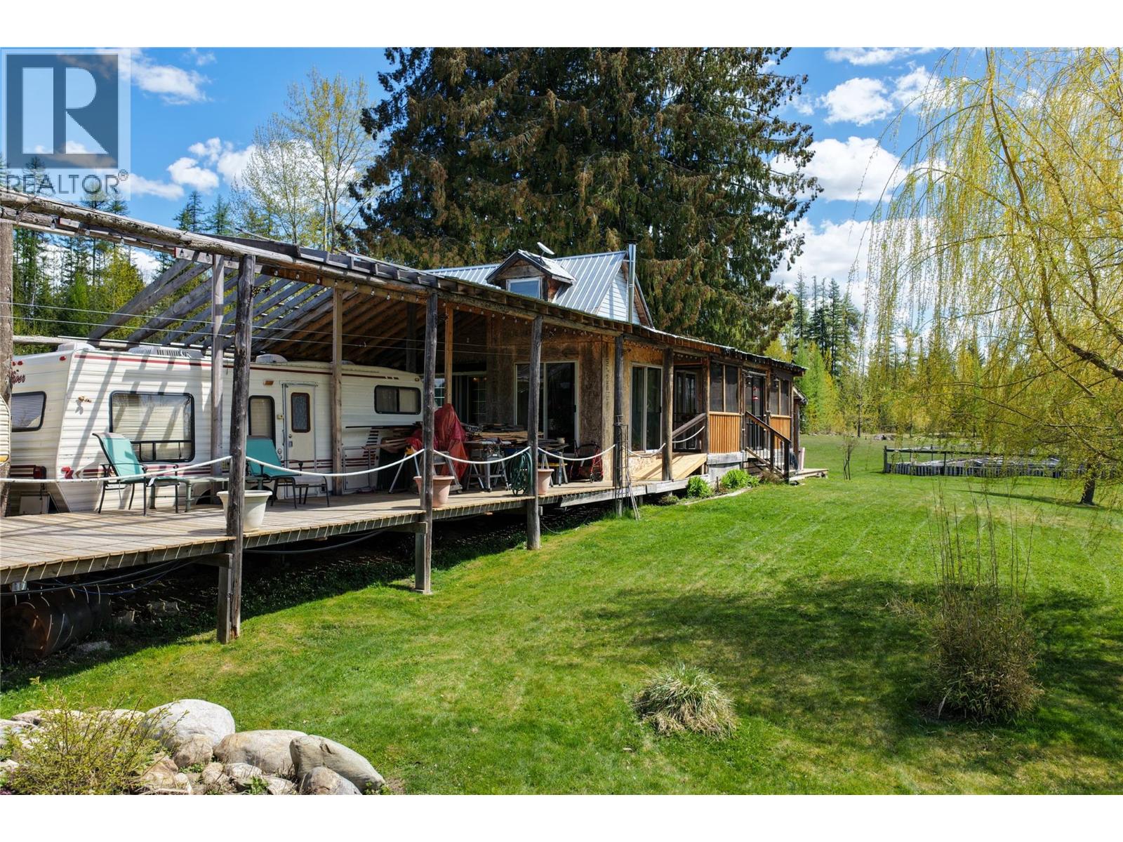 650 Trinity Valley Road, Lumby, British Columbia  V0E 2G4 - Photo 9 - 10388122