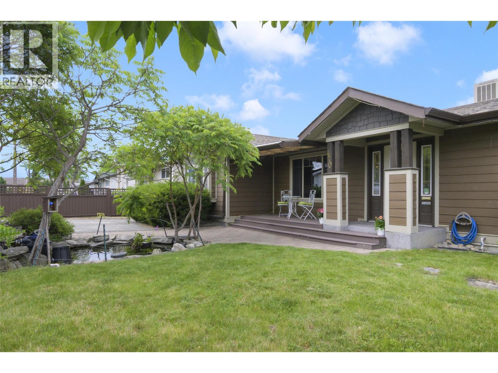 470 Vista Road, Kelowna, British Columbia  V1X 3S7 - Photo 2 - 10388217
