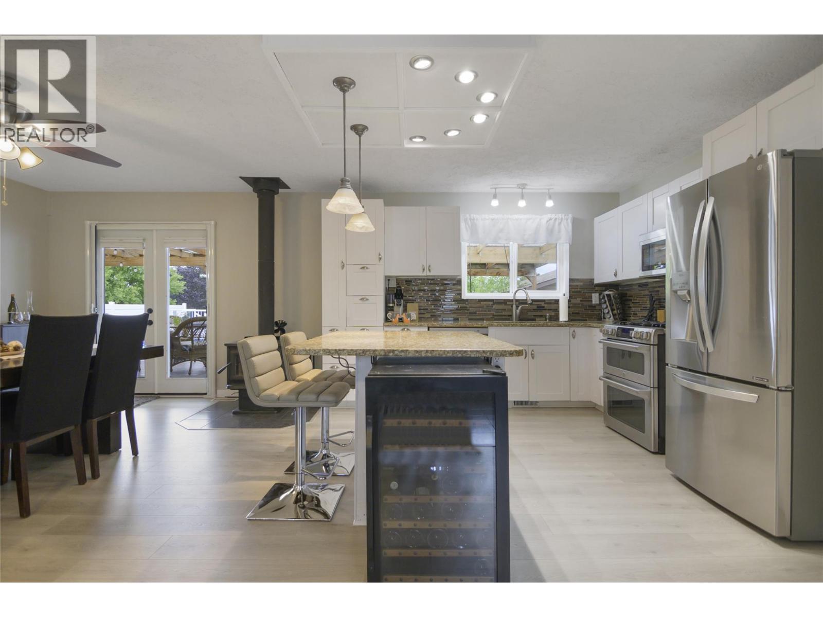 470 Vista Road, Kelowna, British Columbia  V1X 3S7 - Photo 7 - 10388217