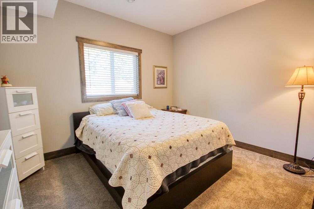 1609 8 Avenue S, Cranbrook, British Columbia  V1C 5N9 - Photo 18 - 10388179