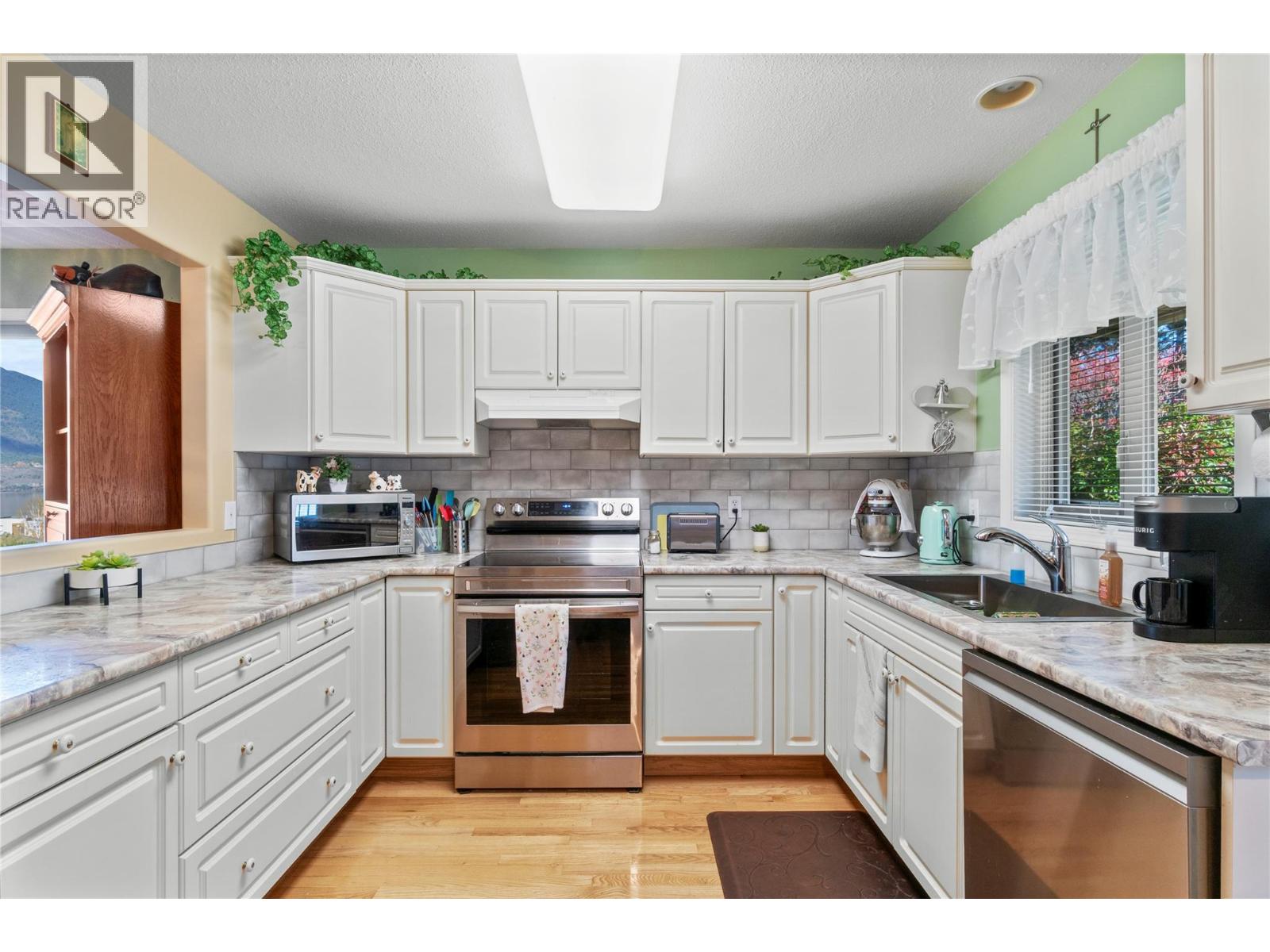 4483 14 Street Ne, Salmon Arm, British Columbia  V1E 1P9 - Photo 9 - 10388096