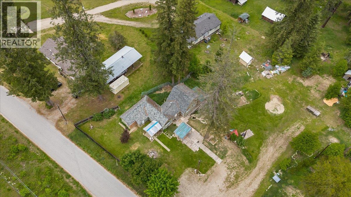 2018 Tarrys Road, Castlegar, British Columbia  V1N 4N1 - Photo 2 - 10387871