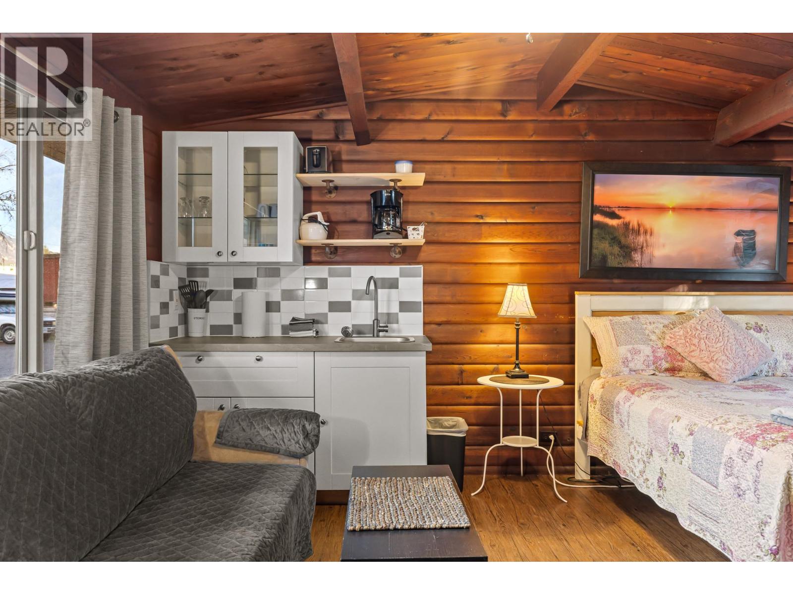1210 Paradise Avenue, Sicamous, British Columbia  V0E 0E8 - Photo 11 - 10388216