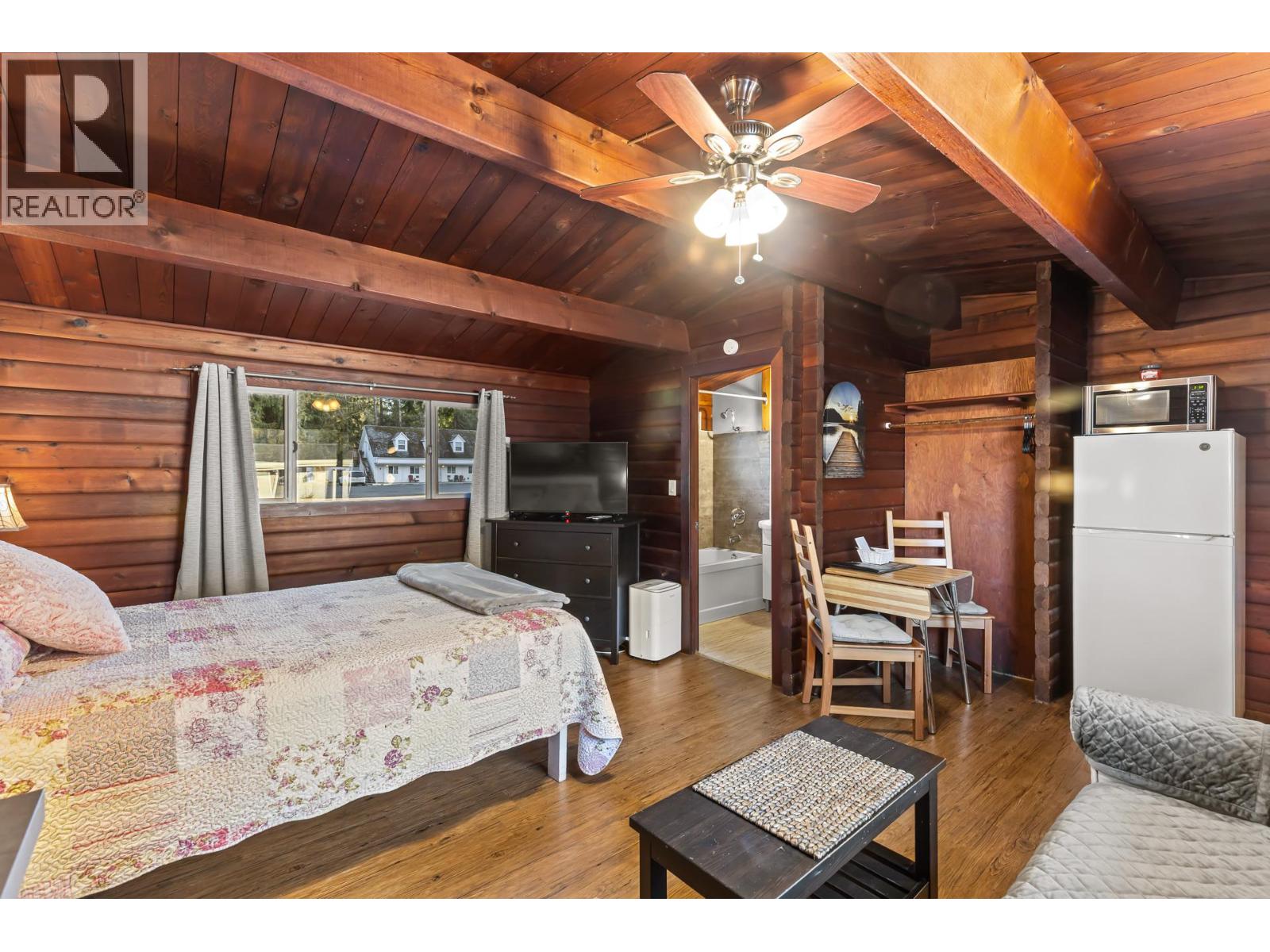 1210 Paradise Avenue, Sicamous, British Columbia  V0E 0E8 - Photo 14 - 10388216
