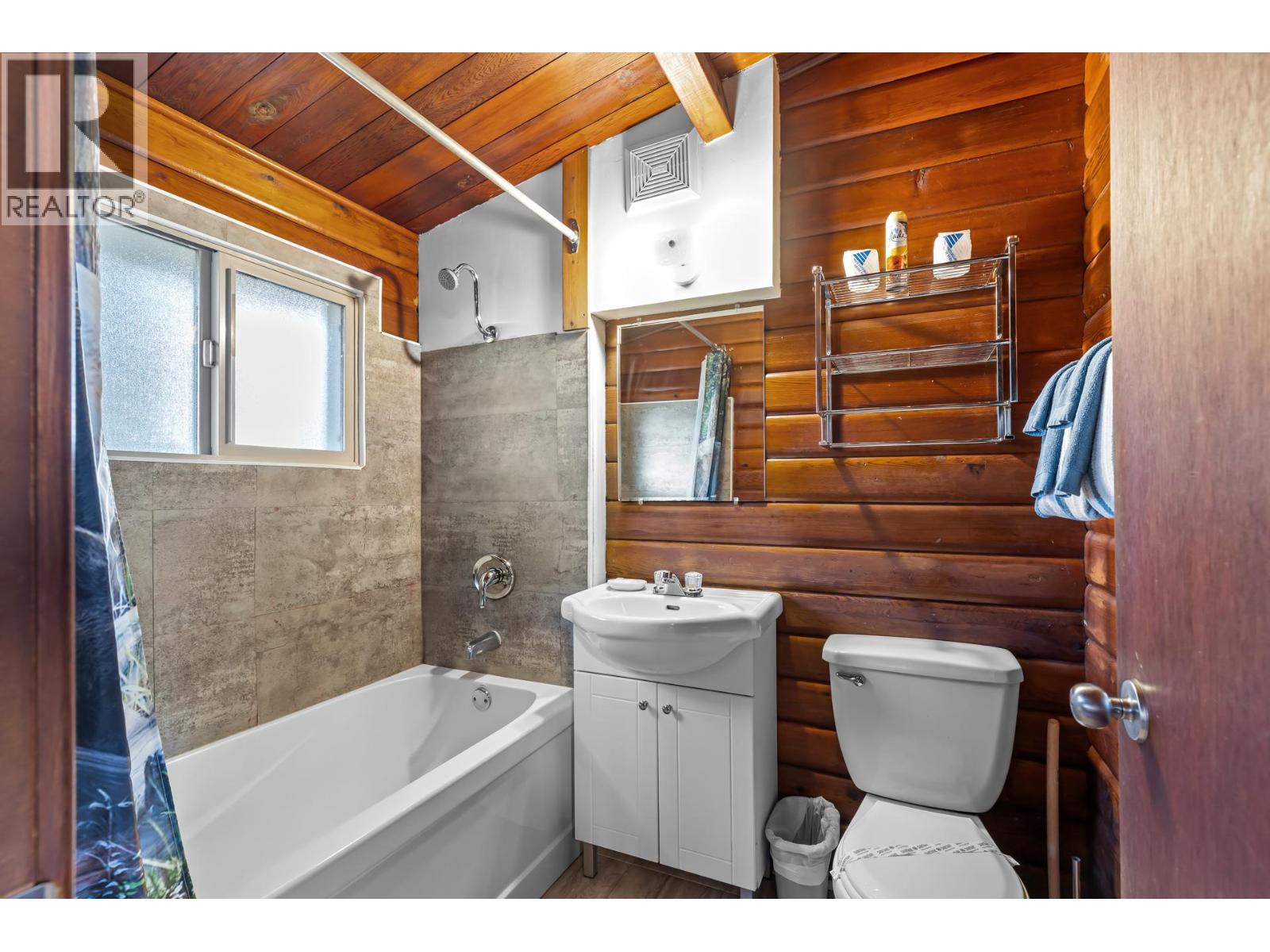 1210 Paradise Avenue, Sicamous, British Columbia  V0E 0E8 - Photo 17 - 10388216