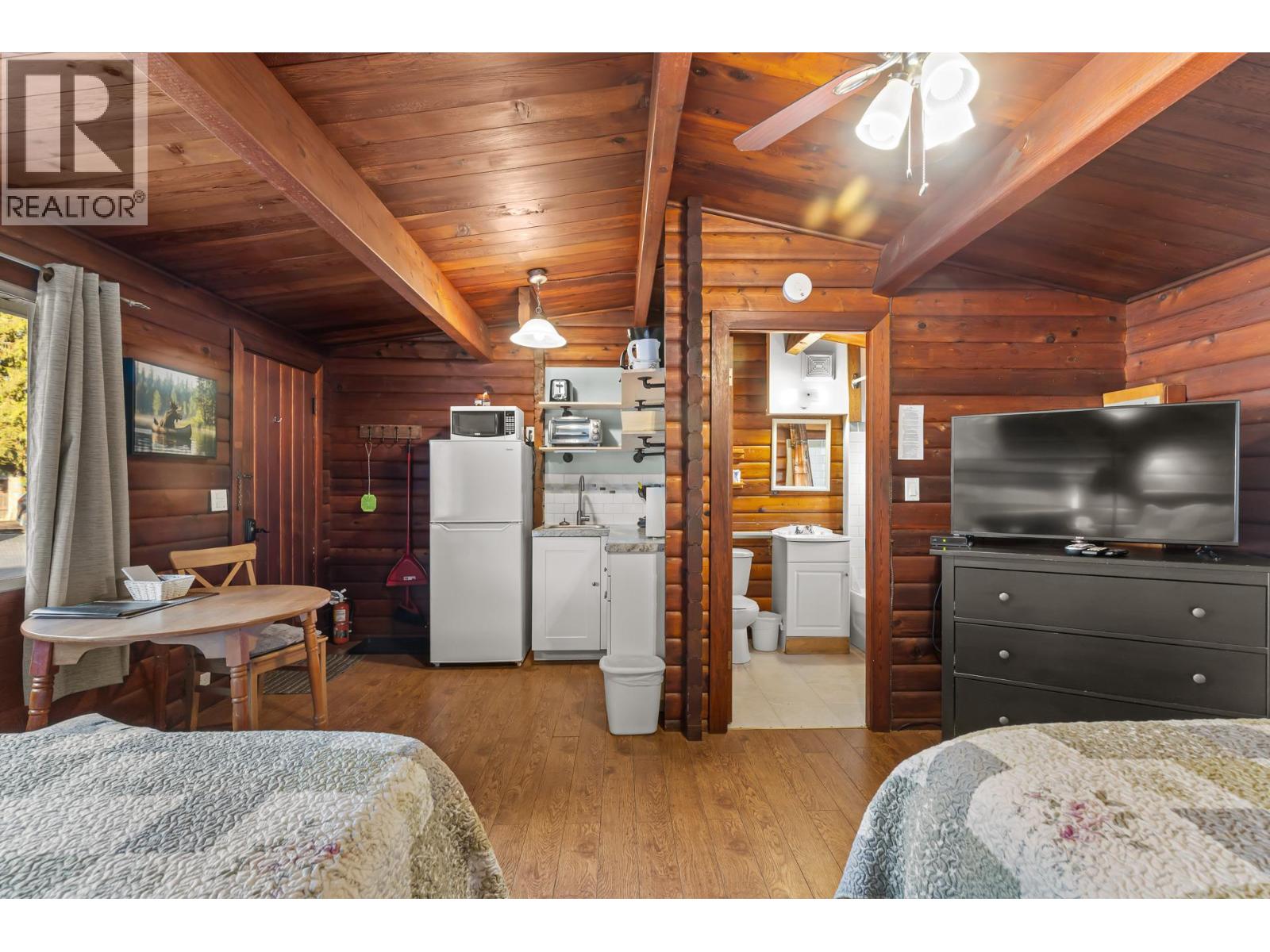 1210 Paradise Avenue, Sicamous, British Columbia  V0E 0E8 - Photo 22 - 10388216