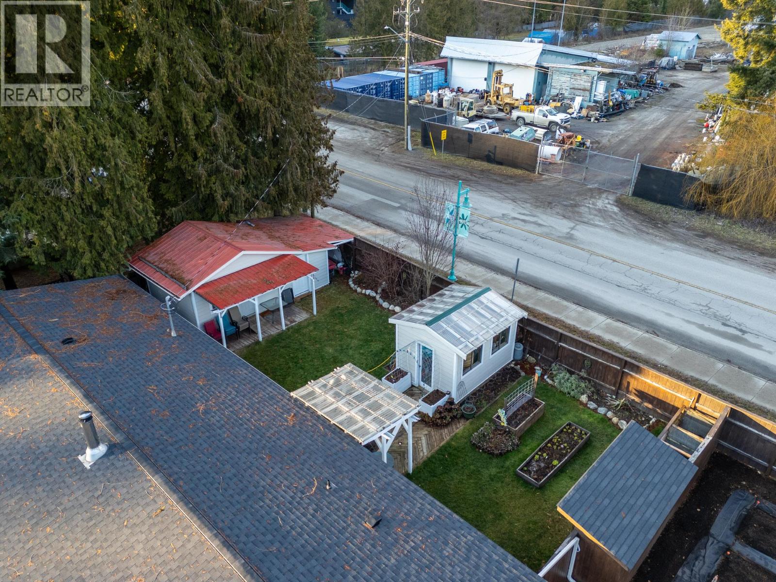 1210 Paradise Avenue, Sicamous, British Columbia  V0E 0E8 - Photo 72 - 10388216