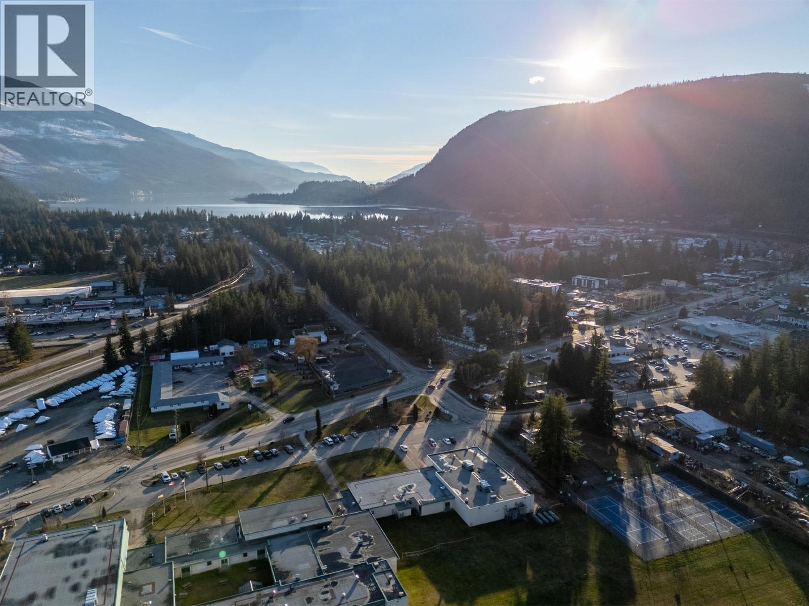 1210 Paradise Avenue, Sicamous, British Columbia  V0E 0E8 - Photo 83 - 10388216