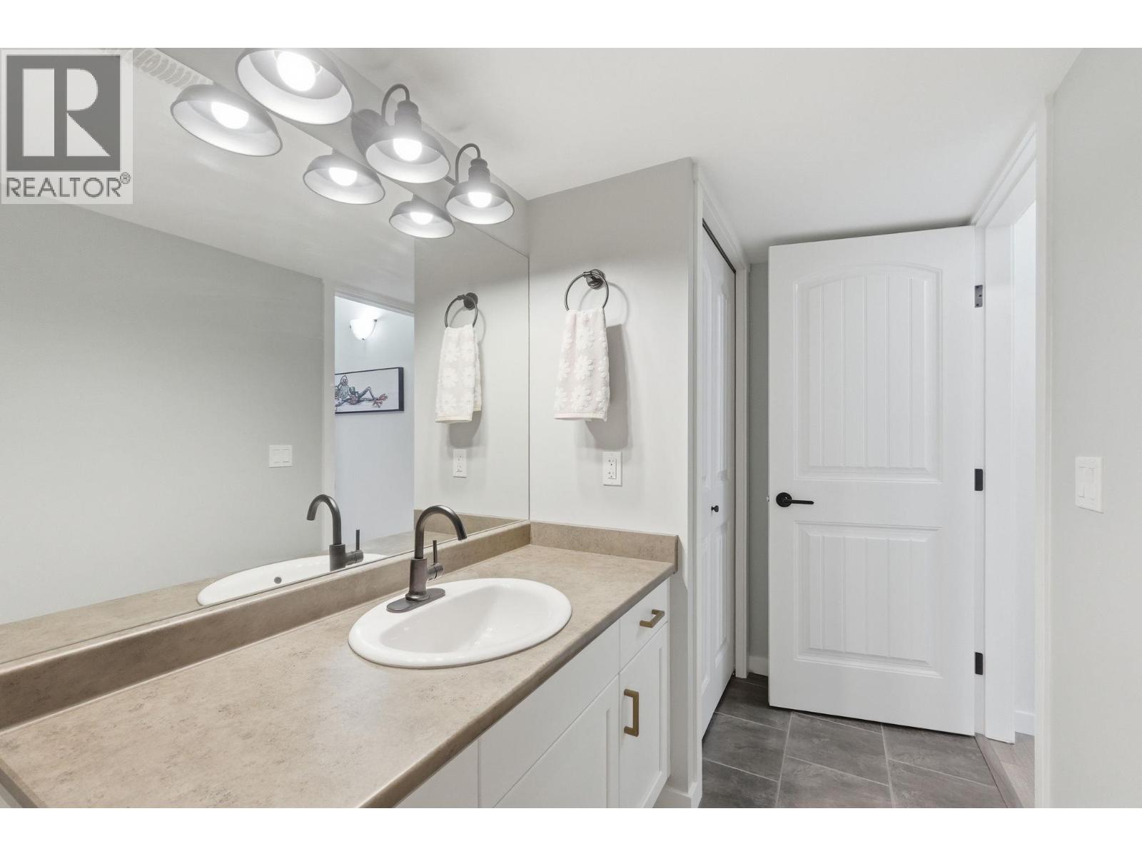 2040 Rosealee Lane Unit# 15, West Kelowna, British Columbia  V1Z 4C5 - Photo 43 - 10385951