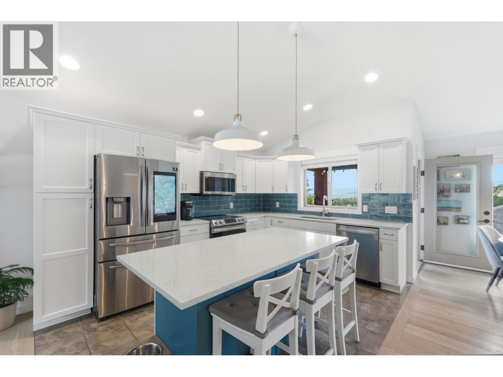 2040 Rosealee Lane Unit# 15, West Kelowna, British Columbia  V1Z 4C5 - Photo 8 - 10385951