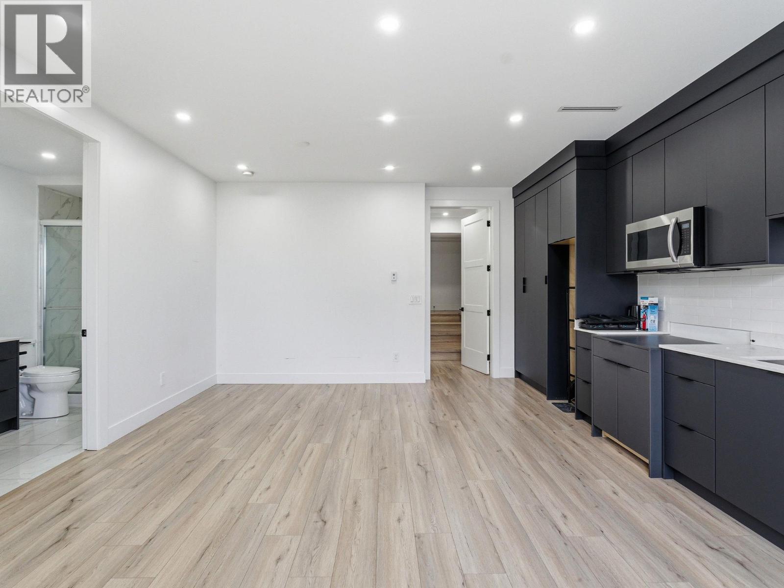 5300 Hedeman Court, Kelowna, British Columbia  V1W 5A3 - Photo 37 - 10388327