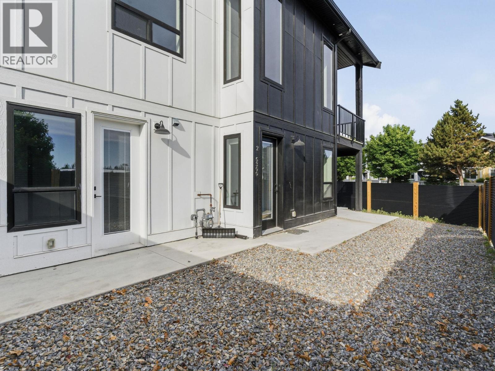 5300 Hedeman Court, Kelowna, British Columbia  V1W 5A3 - Photo 44 - 10388327