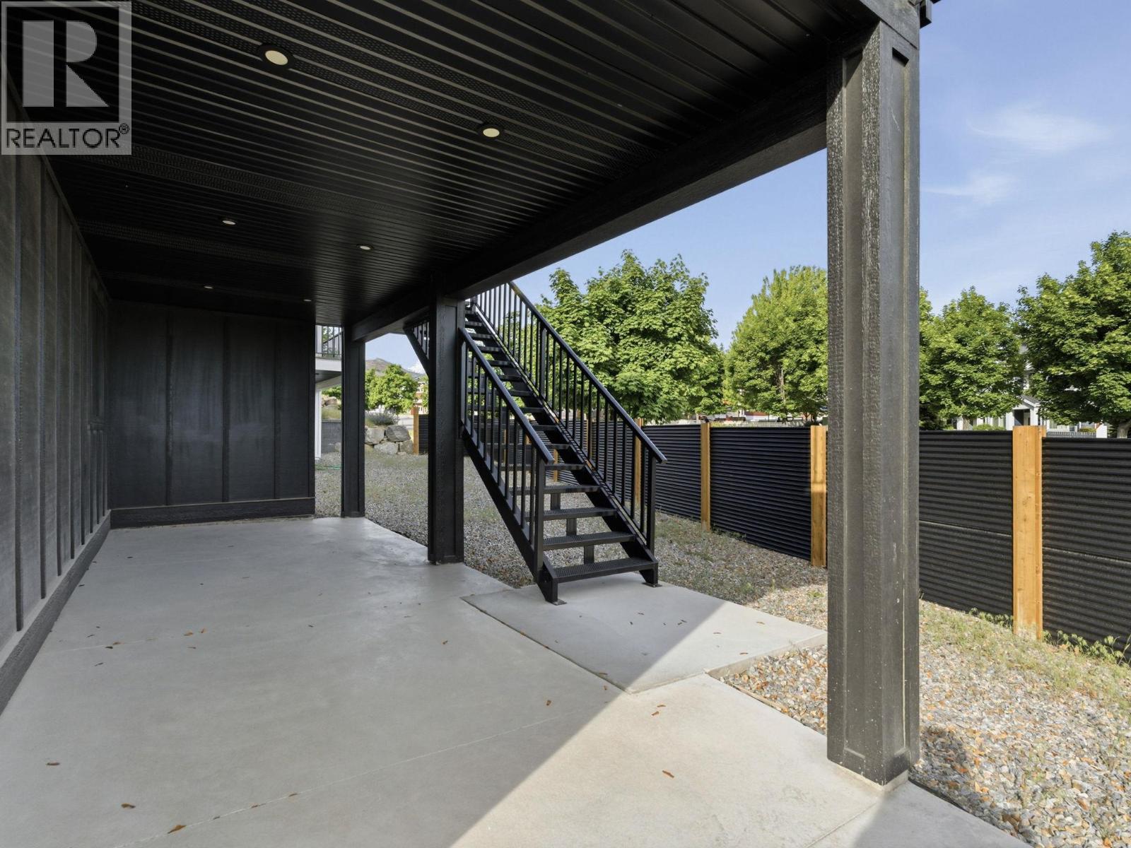 5300 Hedeman Court, Kelowna, British Columbia  V1W 5A3 - Photo 45 - 10388327