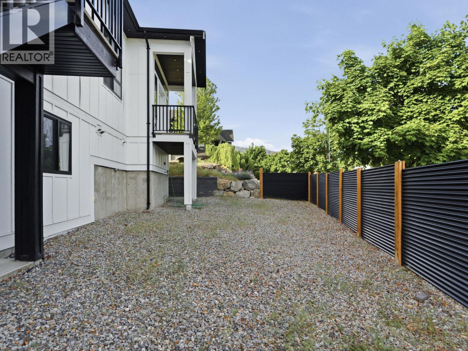 5300 Hedeman Court, Kelowna, British Columbia  V1W 5A3 - Photo 47 - 10388327