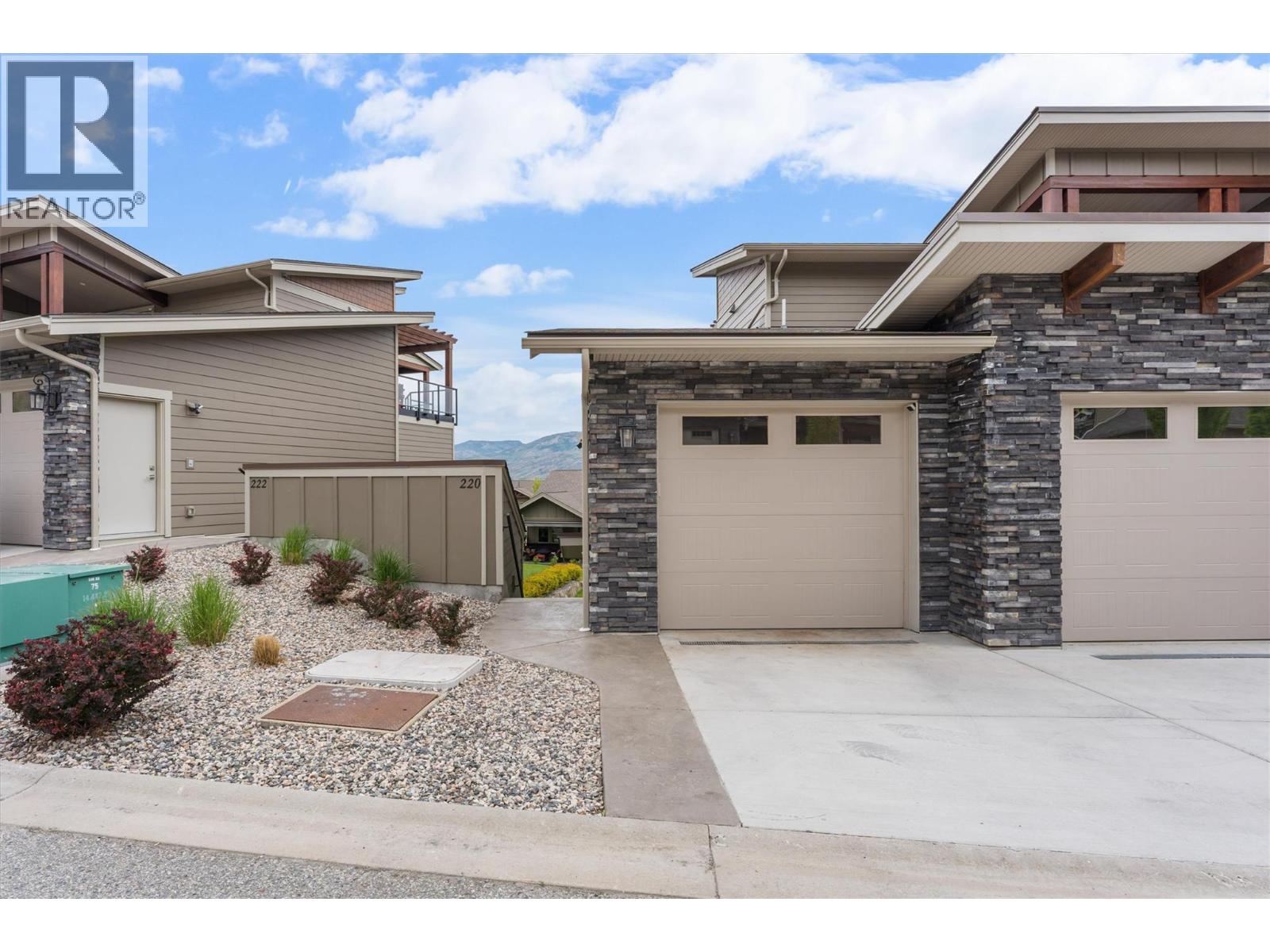 4000 Redstone Crescent Unit# 220, Peachland, British Columbia  V0H 1X5 - Photo 2 - 10388110
