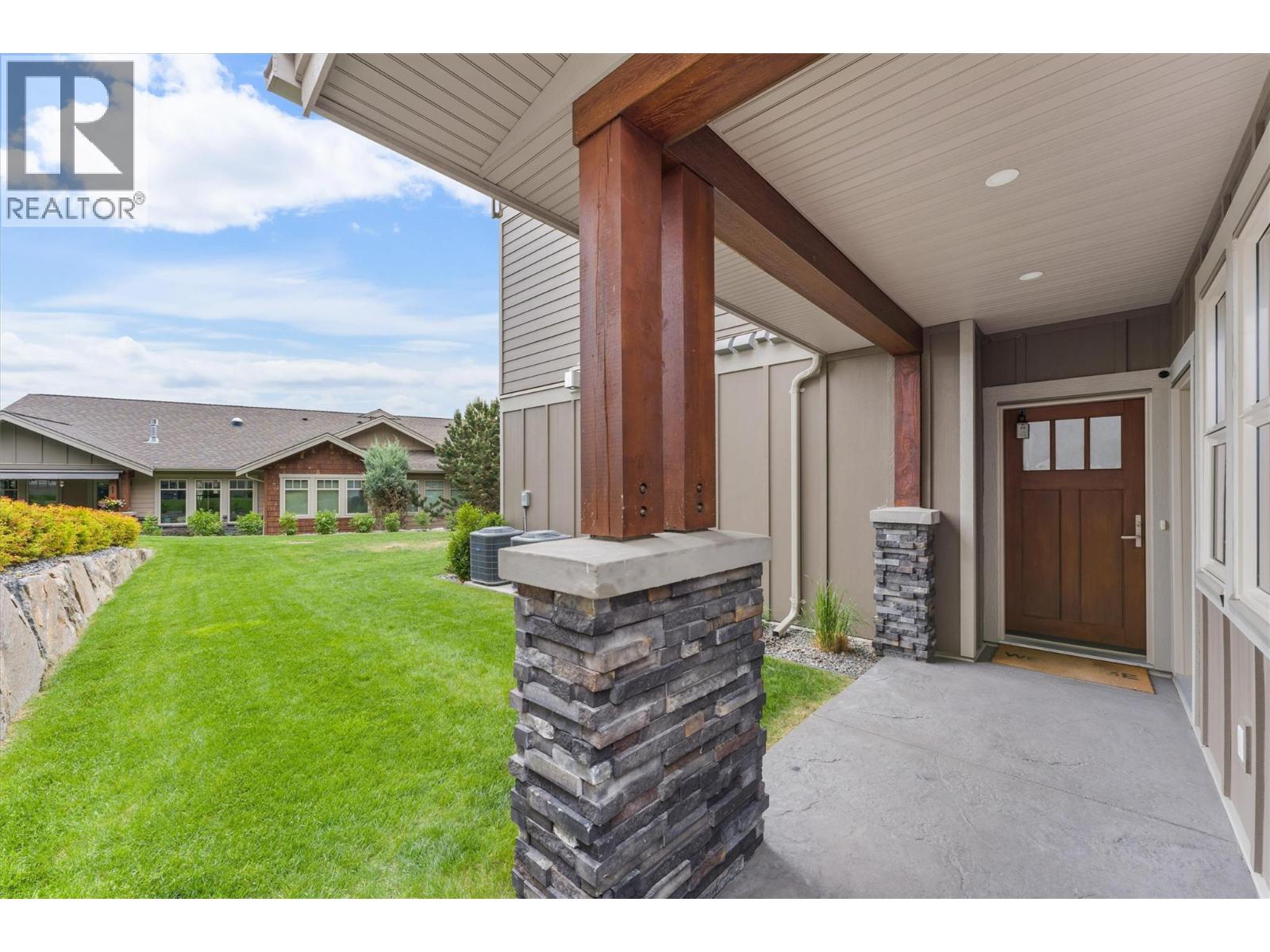4000 Redstone Crescent Unit# 220, Peachland, British Columbia  V0H 1X5 - Photo 5 - 10388110