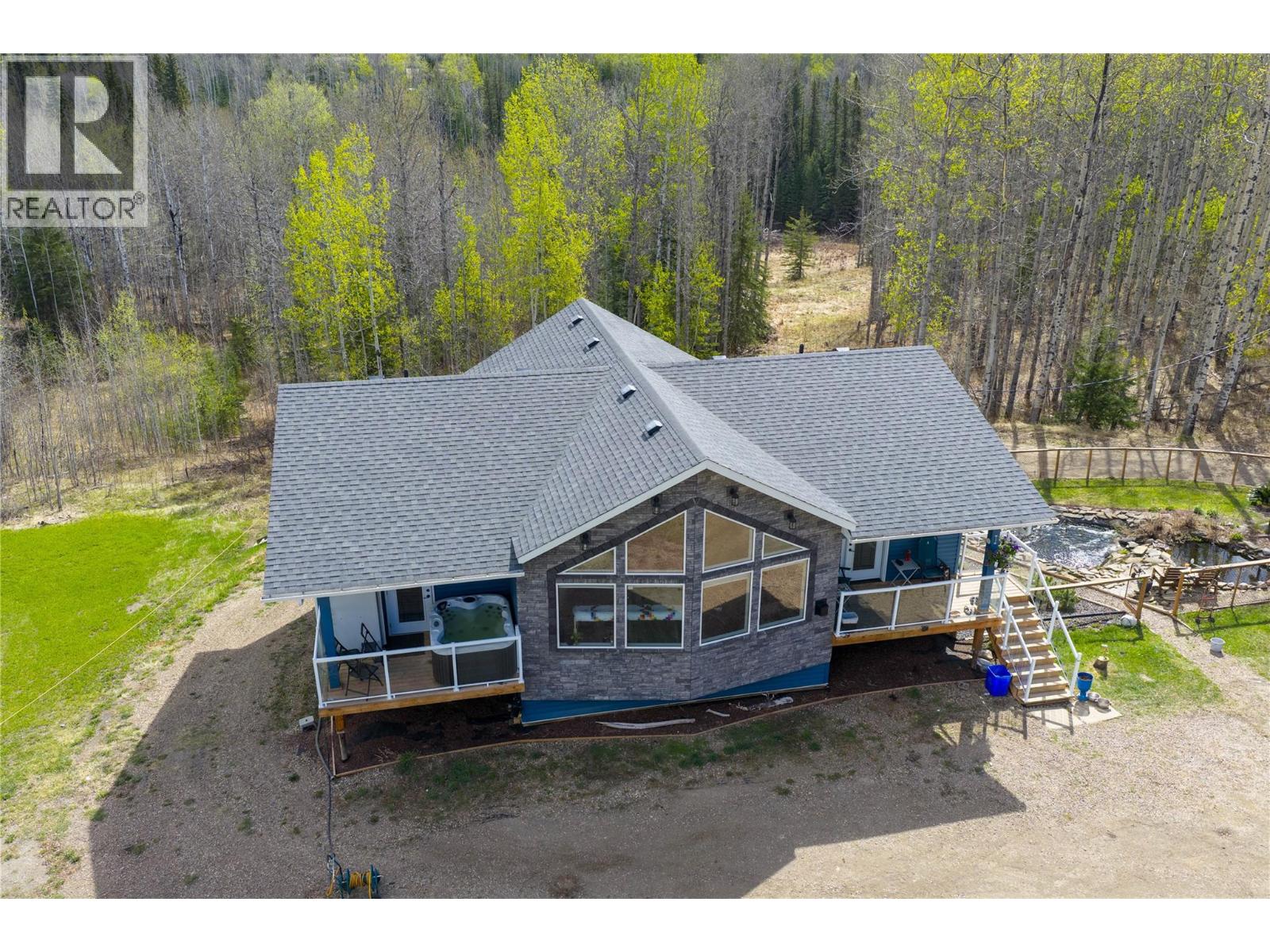 5266 West Arras Road, Dawson Creek, British Columbia  V0C 1B0 - Photo 2 - 10388345