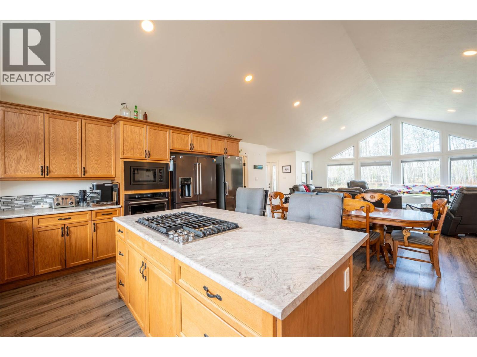 5266 West Arras Road, Dawson Creek, British Columbia  V0C 1B0 - Photo 6 - 10388345