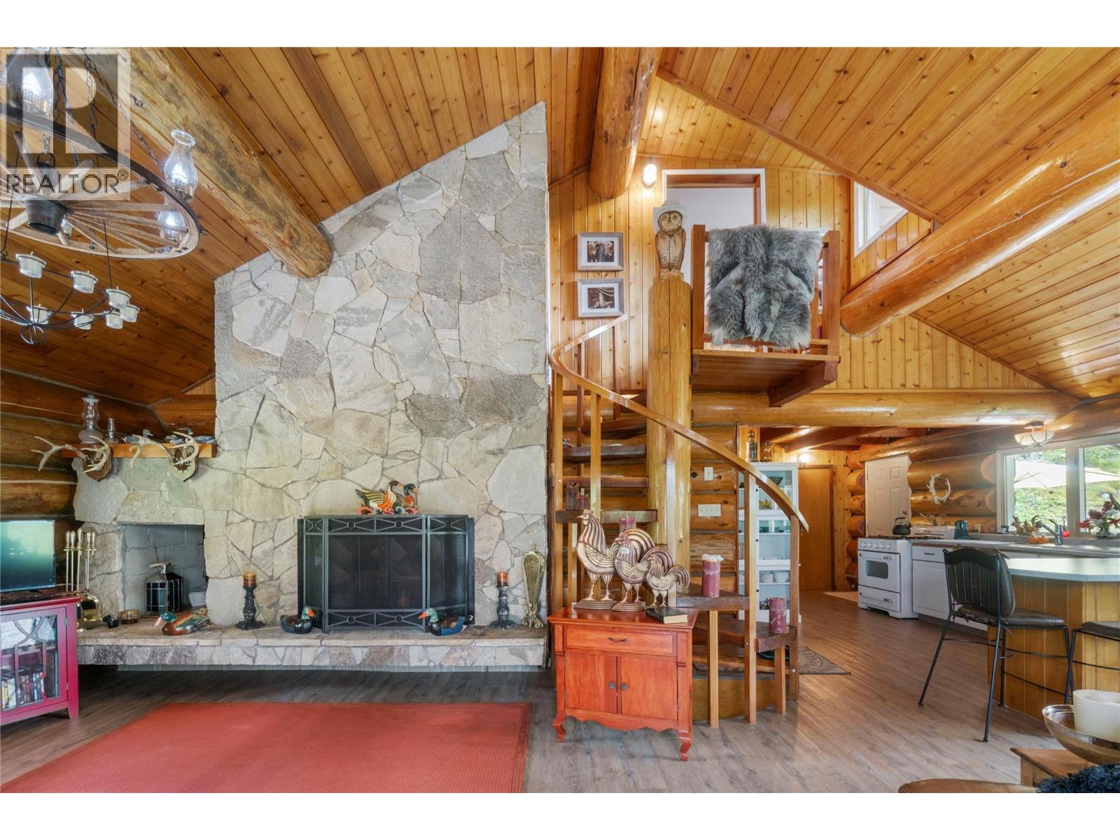 1372 Seymour River Road, Seymour Arm, British Columbia  V0E 2V2 - Photo 16 - 10388340