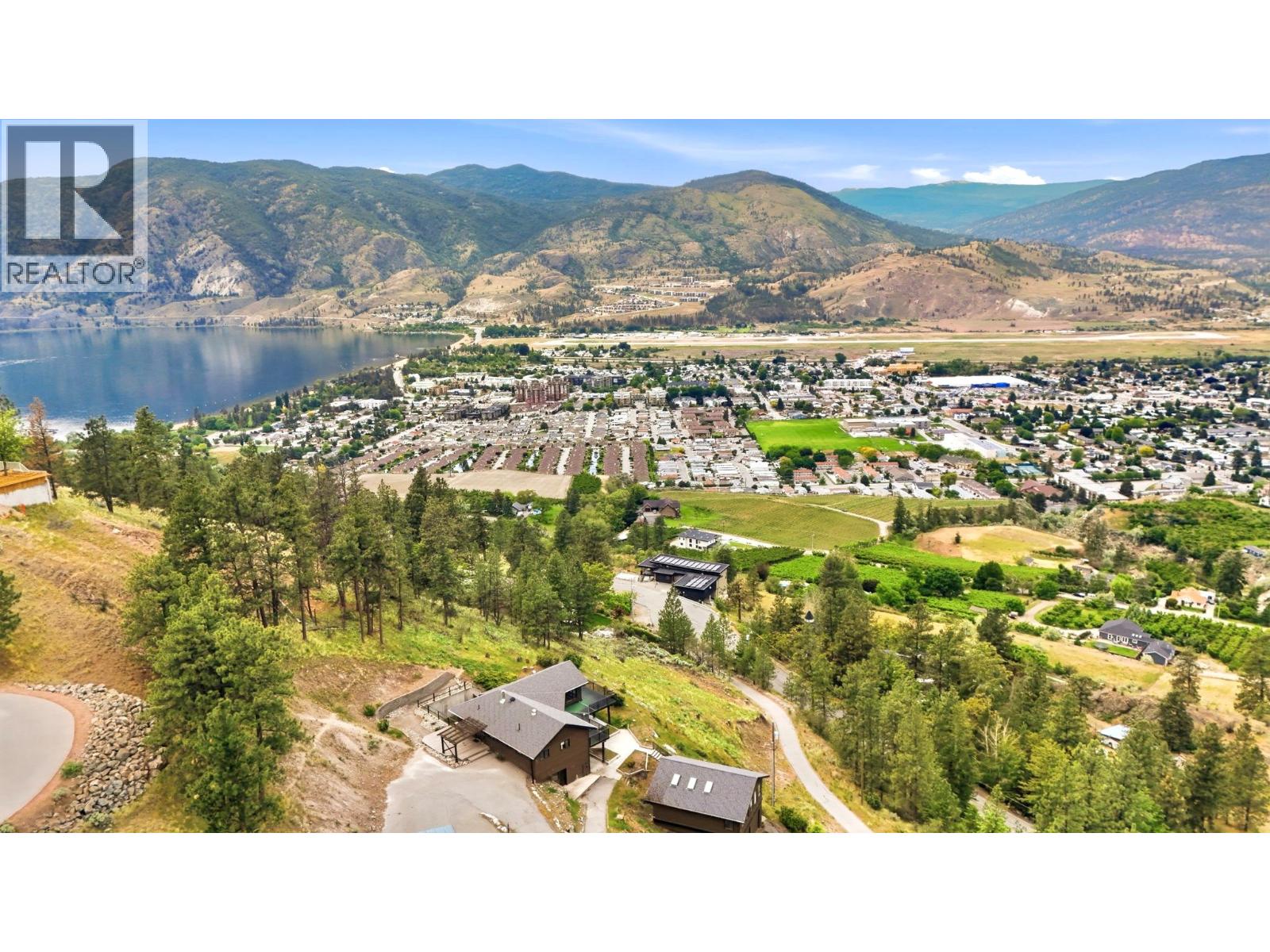 3150 Juniper Drive, Penticton, British Columbia  V2A 7T1 - Photo 4 - 10388206