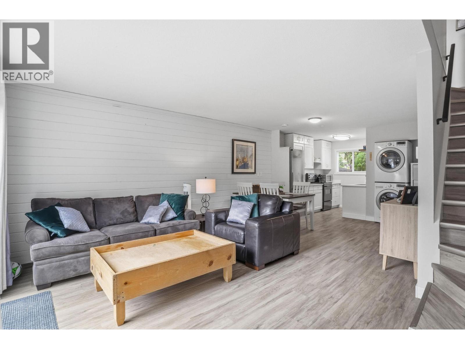 3135 Walnut Road Unit# 4, Kelowna, British Columbia  V1W 3T6 - Photo 5 - 10387760