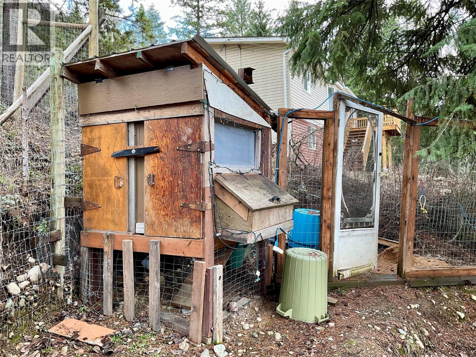 786 Strathmore Avenue, Greenwood, British Columbia  V0H 1J0 - Photo 11 - 10388350