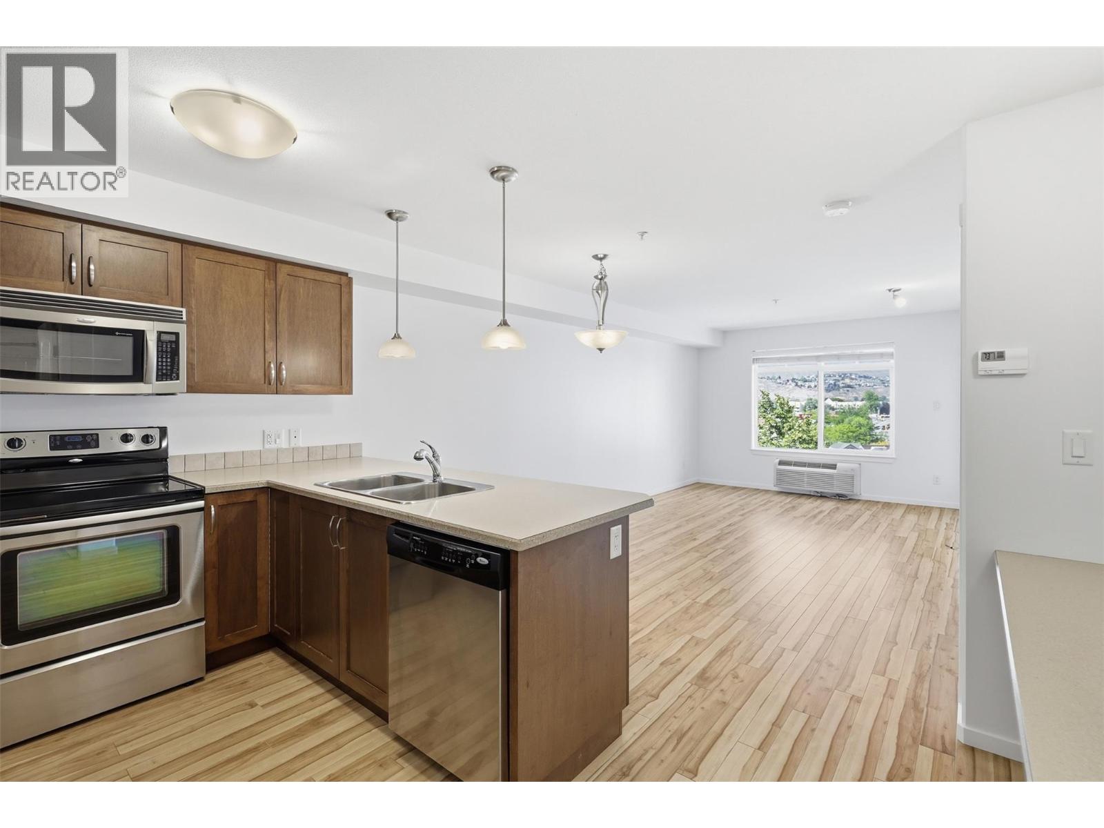 689 Tranquille Road Unit# 513, Kamloops, British Columbia  V2B 0C7 - Photo 5 - 10388116